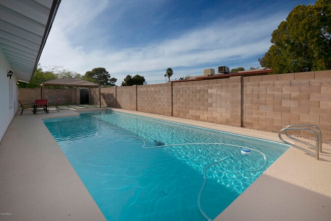 Photo - 8718 E Weldon Ave