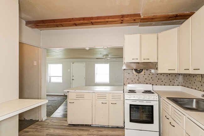 Photo - 9709 Duke Dr