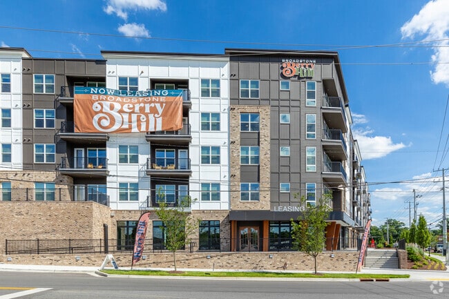 Broadstone Berry Hill - Broadstone Berry Hill