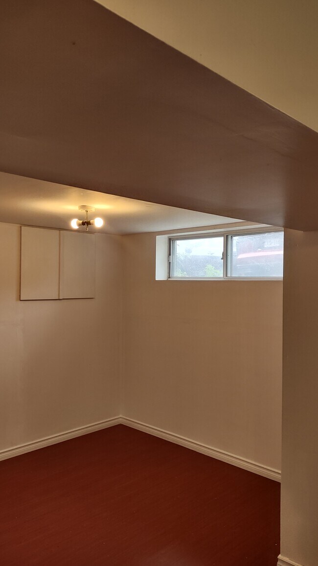 Photo - 355 Blue Grass Blvd Unit Basement Apt