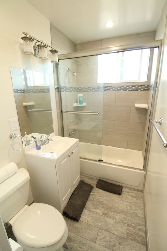 Photo - 12759 Matteson Ave