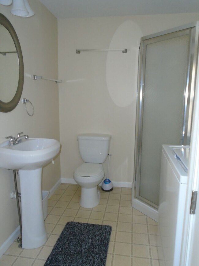 Photo - 1540 Hillcrest Drive