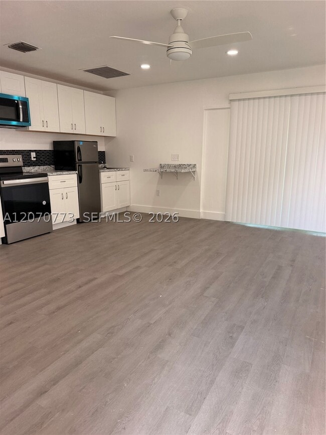 Photo - 165 SW 5th St