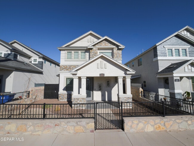 Building Photo - 14655 Pebble Hills Blvd