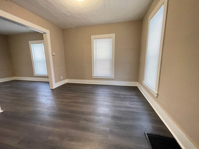 Photo - 16 Victory Ct Unidad #18