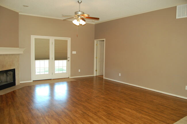 Spacious 3/2/2 with Great Layout - Spacious  3/2/2 with Great Layout Casa