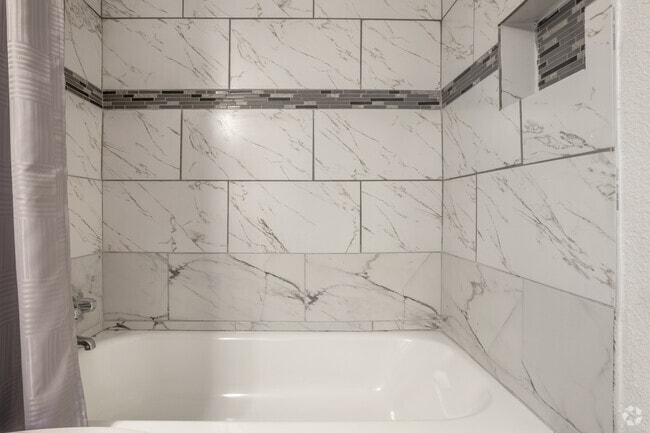2BR, 2BA - 1000 SF (2A)