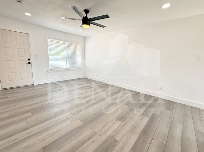 Photo - 2601 E Hopi Ave