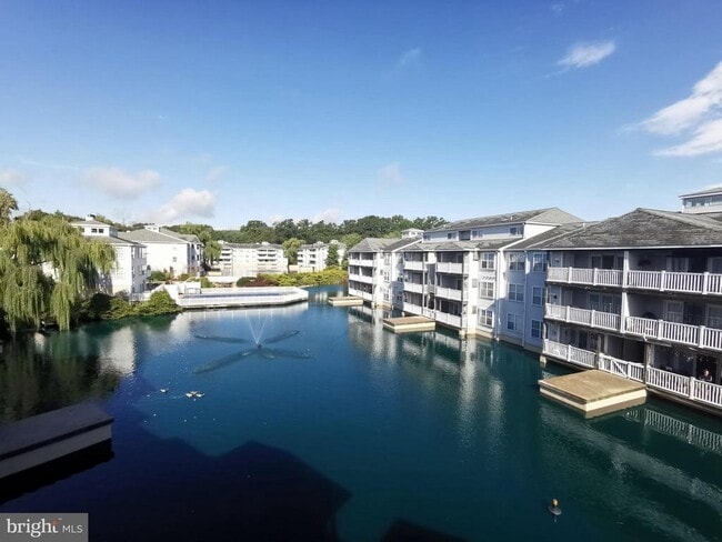 Building Photo - 306 Waters Edge Dr Rental