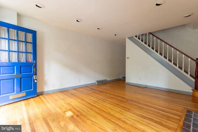 Photo - 404 S Croskey St Unit A