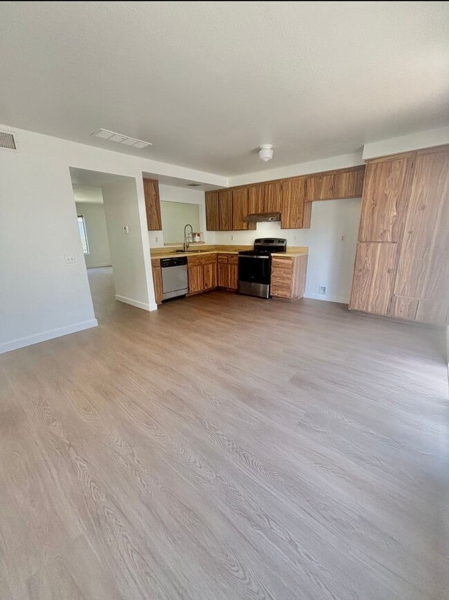 Photo - 2 bedroom 1.5 bath condo in Cedar Glen Unit 320 -