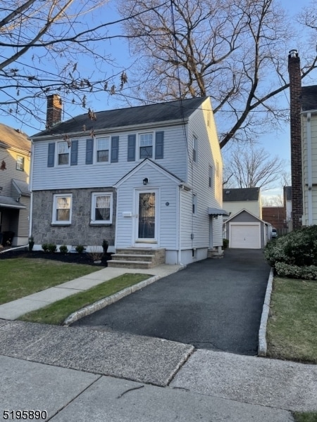 Photo - 171 Whittle Ave