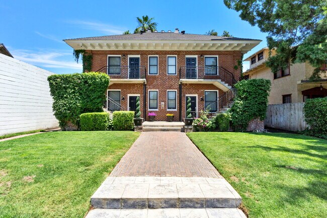 Photo - 258 N Fulton St