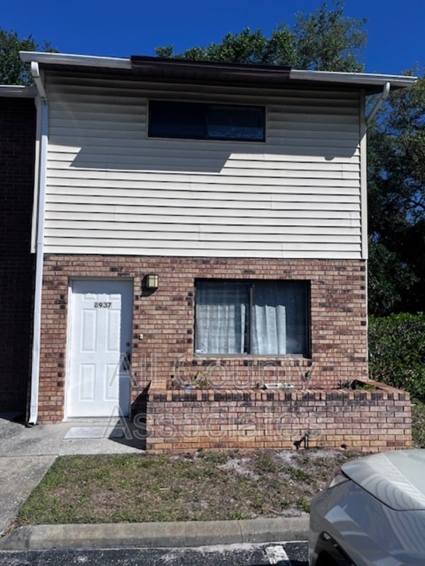 Building Photo - 8937 Cochise Ln