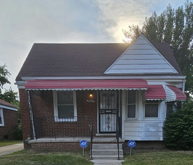 Building Photo - 8673 Artesian St