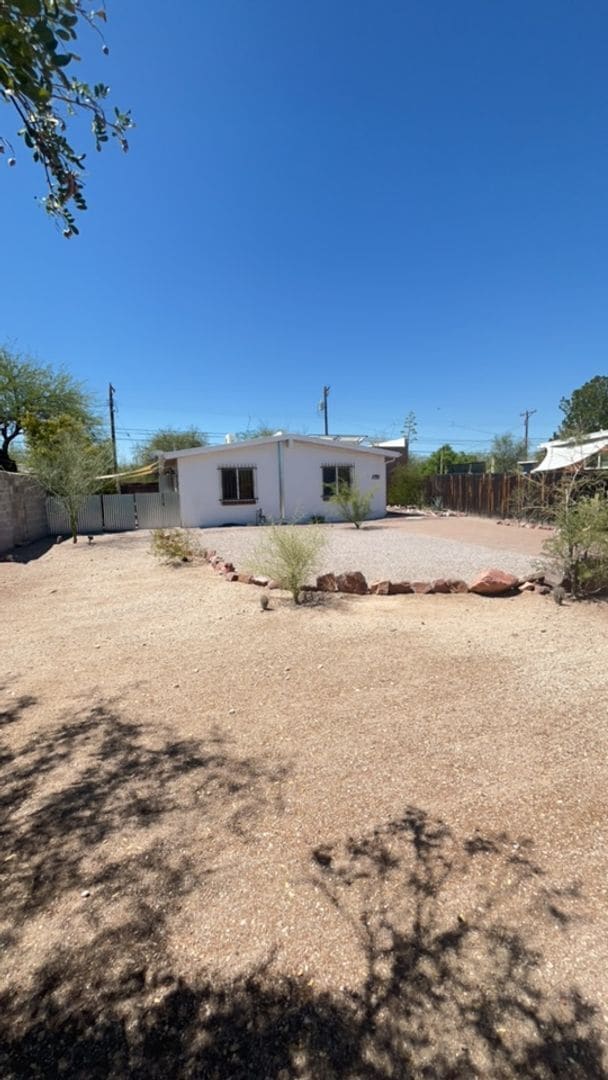 Photo - Close to University of Arizona