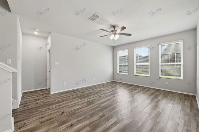 Photo - 8005 Gangway Dr