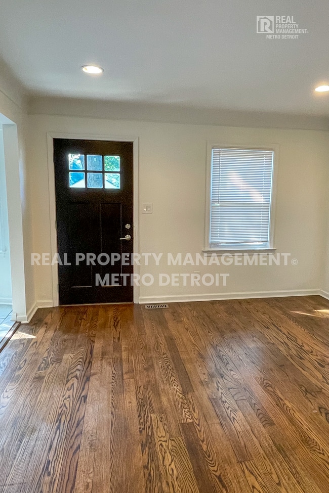 Photo - 1325 Cherokee Ave