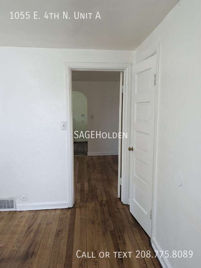 Building Photo - 1055 E 4th N Unit A Rental