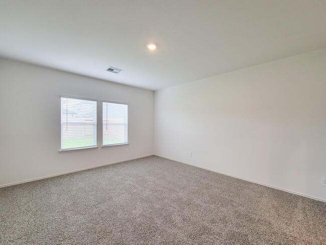 Building Photo - 4242 BROMHAM