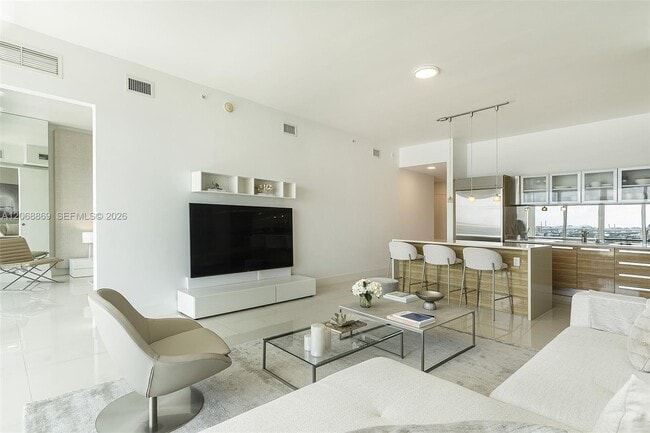 Photo - 2020 N Bayshore Dr Unit 2105
