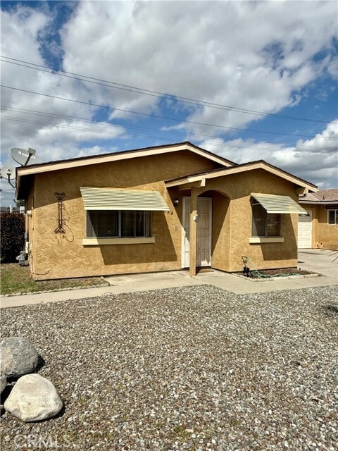 2364 San Padre Ave