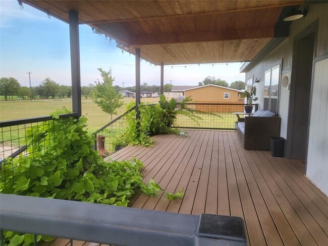 Photo - 192 Lazy River Ln