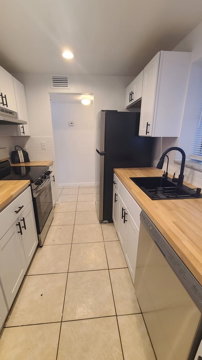 Photo - 2000 N Congress Ave Townhome