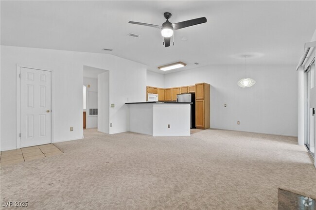 Building Photo - 5415 W Harmon Ave Unit 2098 Rental