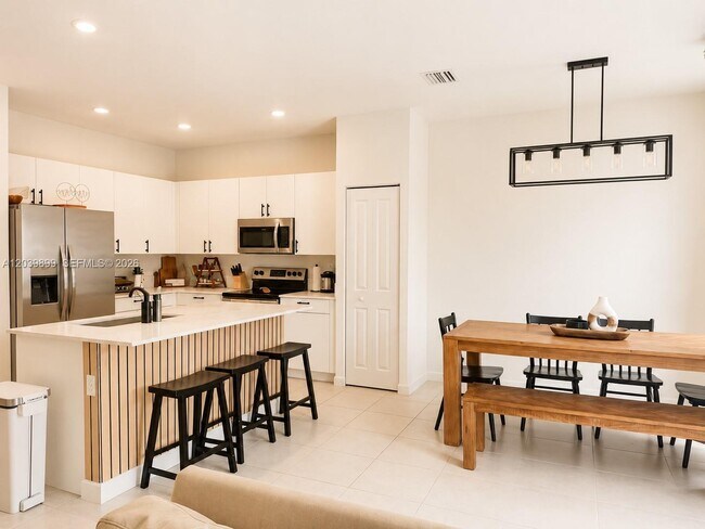 452 NW 203rd Terrace