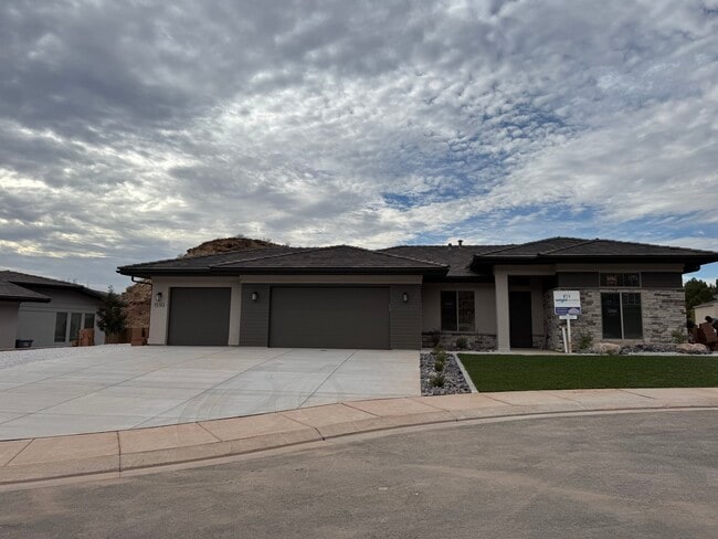 Building Photo - 1593 E Dihedral Dr