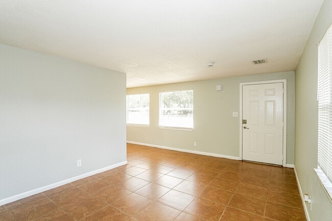 Photo - 3 BR/1BA | Newly Renovated Single Family Home | Large yard| In Tampa!