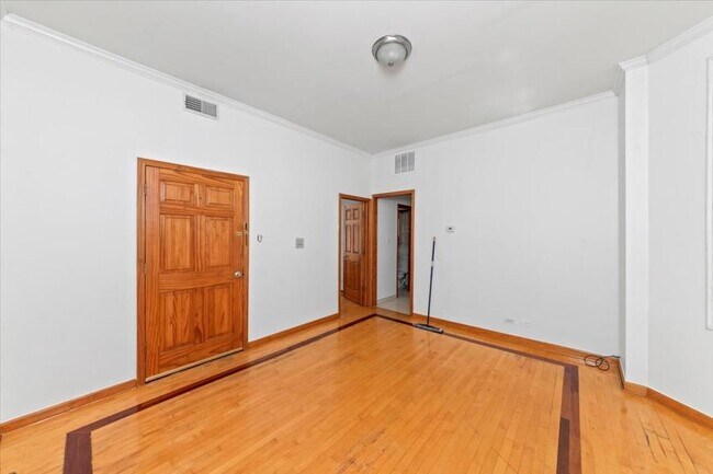 Photo - 2 bedroom in Chicago IL 60647 Unidad 2
