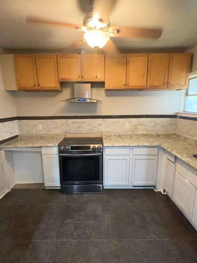 Photo - 3426 Tampa St