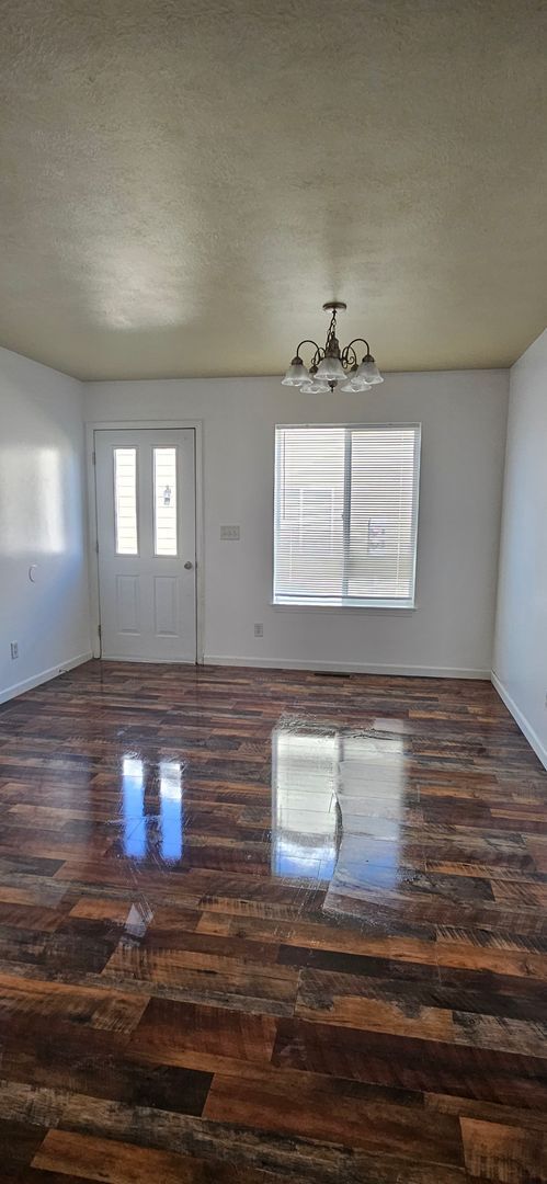 Photo - R757 Unidad A