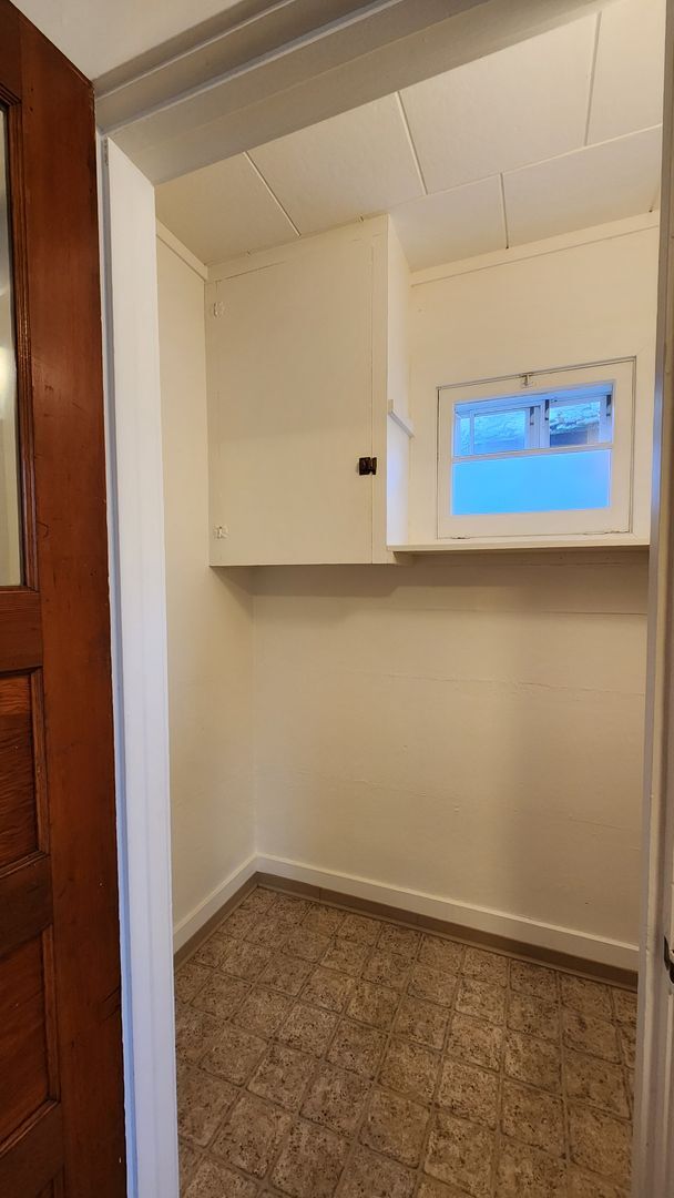 Photo - FIR521 Unit 521 1/2