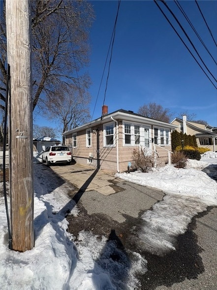 Photo - 39 Mawney Ave