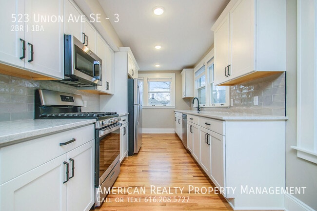 Photo - 523 Union Ave SE