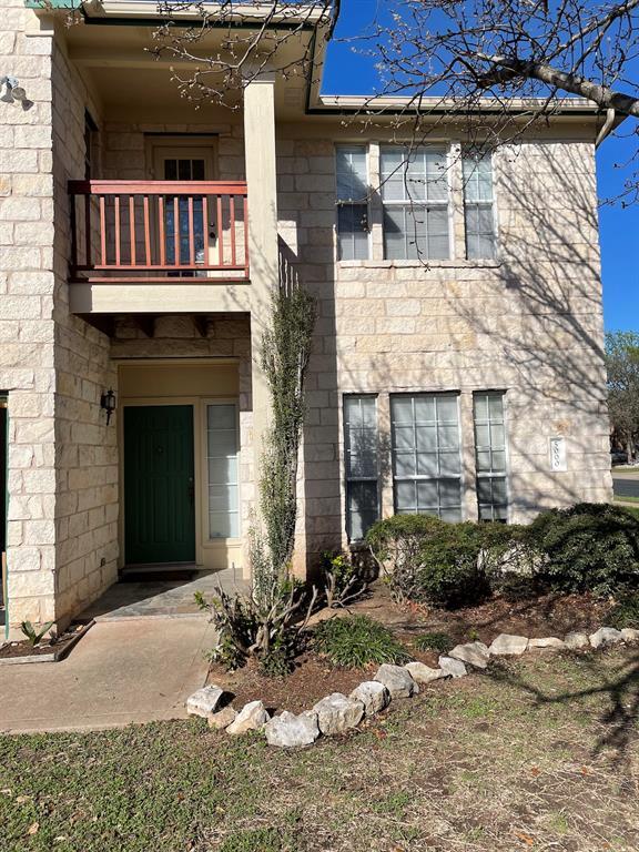 Photo - 5000 Cleves St