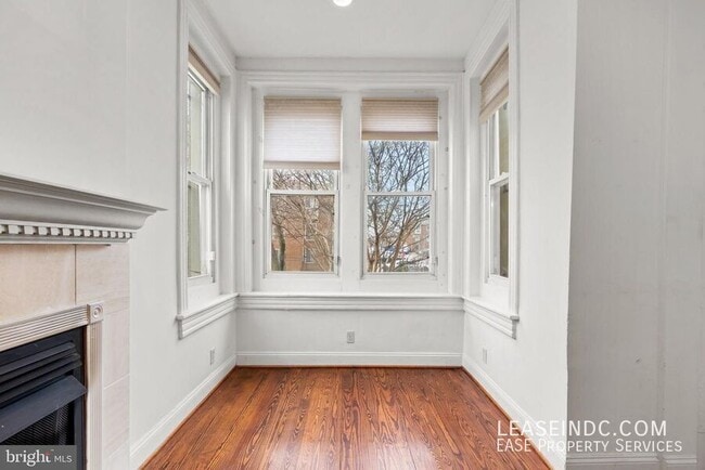 Photo - 203 R St NW