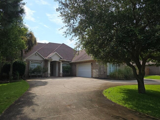 Photo - 1866 Sunrise Dr