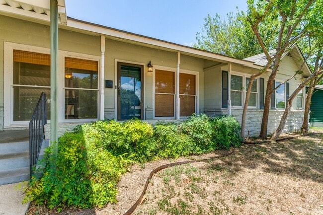 Photo - 321 Rittiman Rd