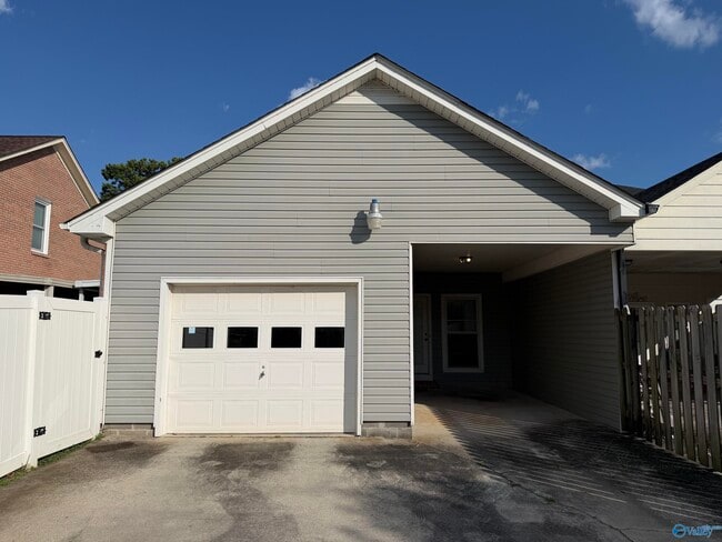 Photo - 2410 Brookline Ct S W