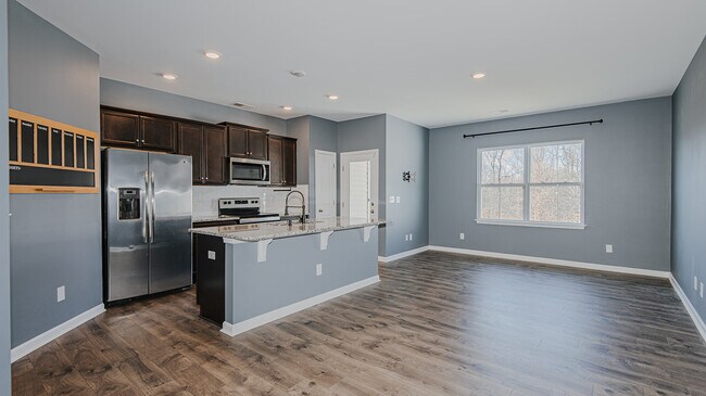 Photo - 1253 Adrian Ct