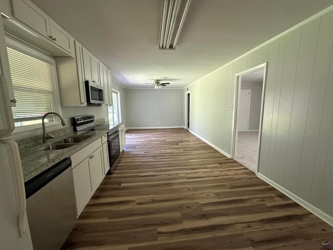 Photo - 1021 Greenwood Dr