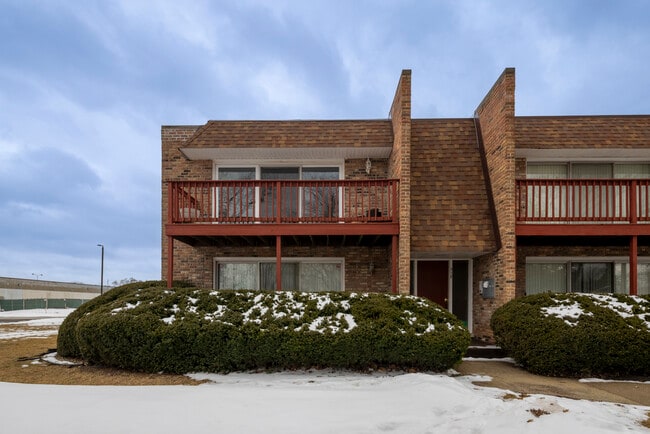 Building Photo - 518 Roberts Dr Unit 2a