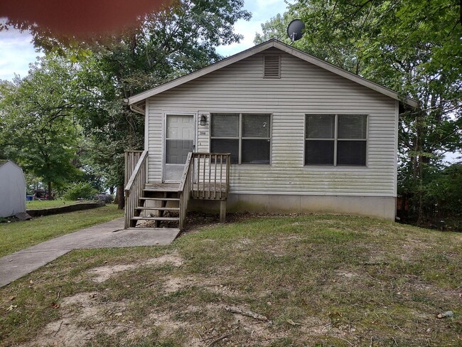 Building Photo - Welcome To Your New Home in Forsyth MO! Unit A