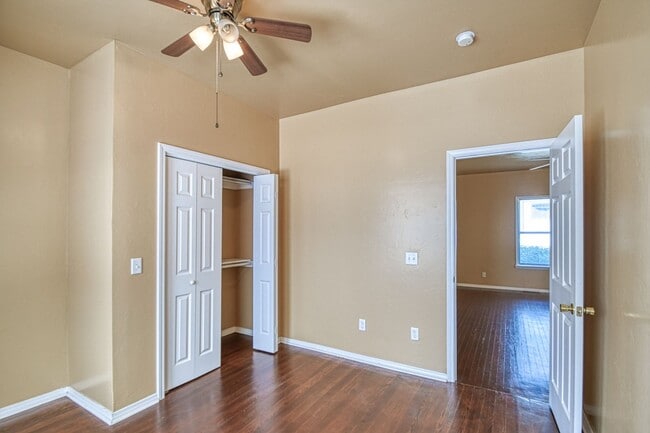 Photo - 464 College Ave Unit 1