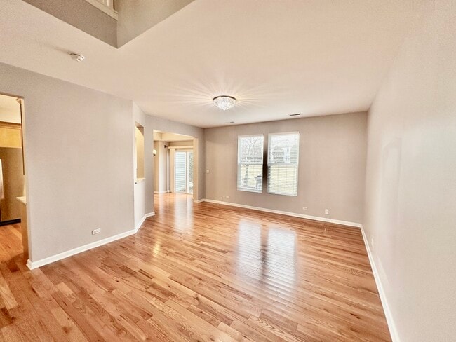 Photo - 3329 Bromley Ln