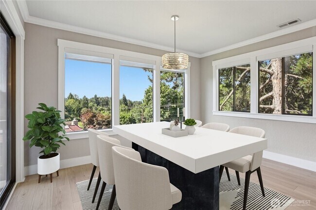 Photo - Newly remodeled Juanita Gem!